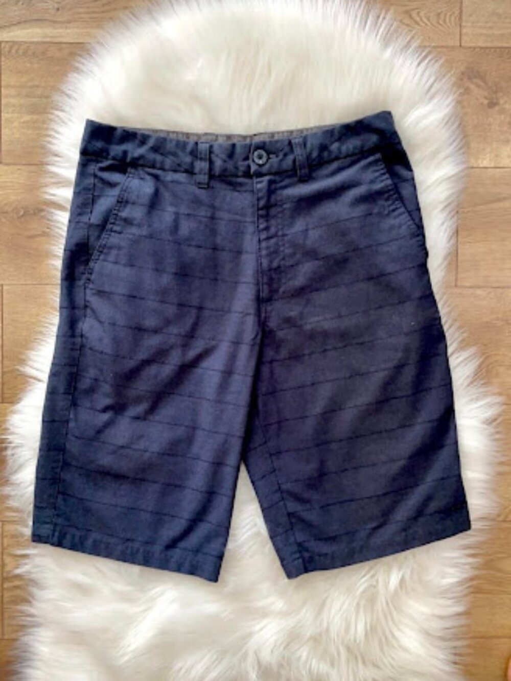 ONEILL Men’s Shorts (SIZE 31) – Dark Grey with Black Stripes - Sleek & Sporty